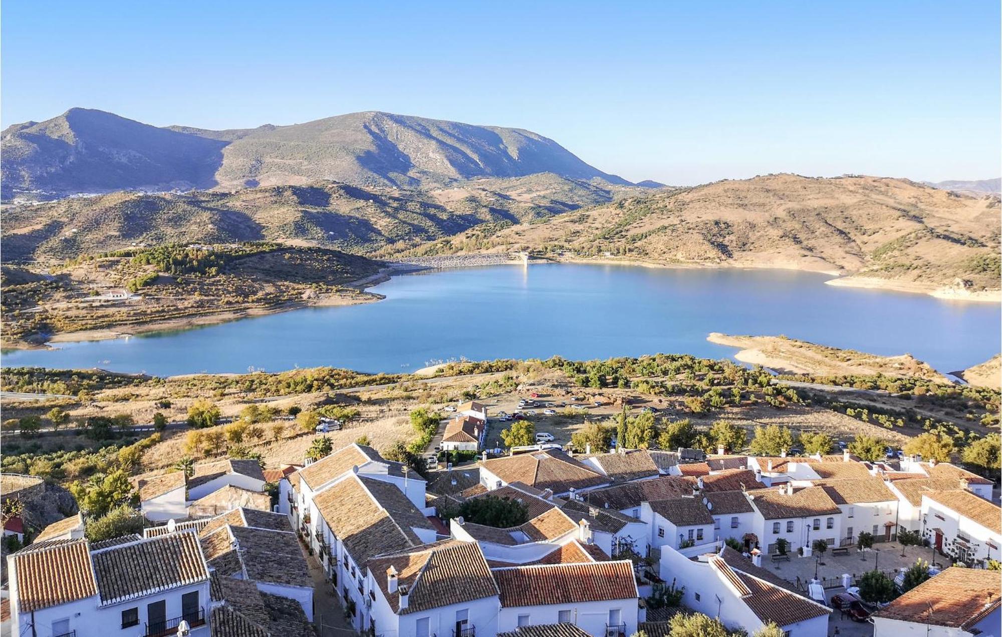 Cozy Home In Zahara De La Sierra With Kitchen 외부 사진